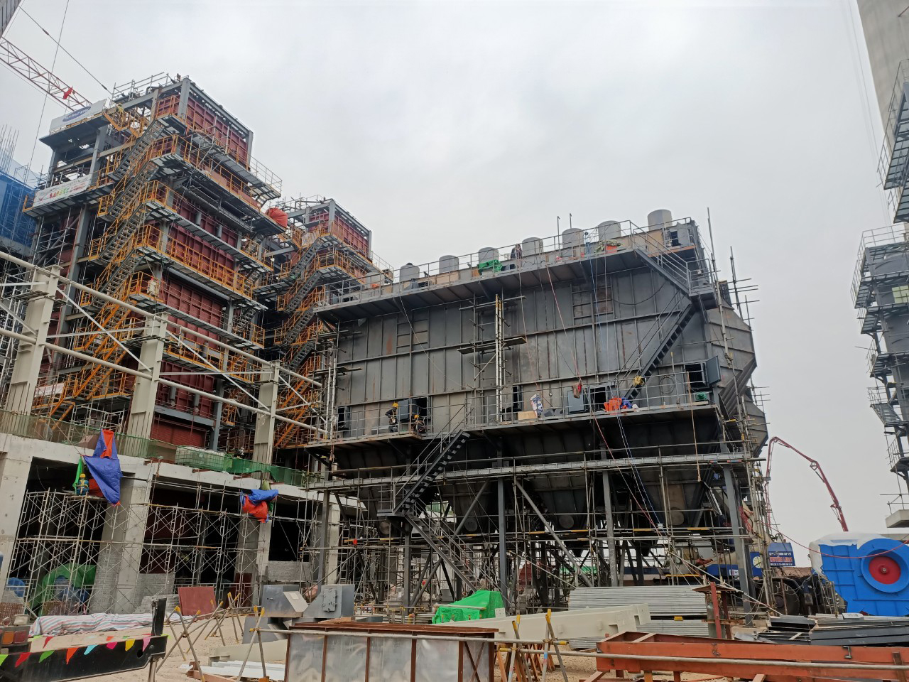 Lắp đặt kết cấu - thiết bị