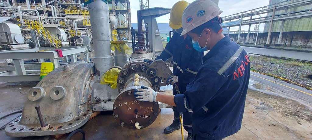 Cung cấp dịch vụ siết bu lông mặt bích đường ống, thiết bị